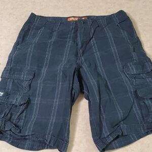 Lee Dungarees men's cargo shorts.  Size 30
